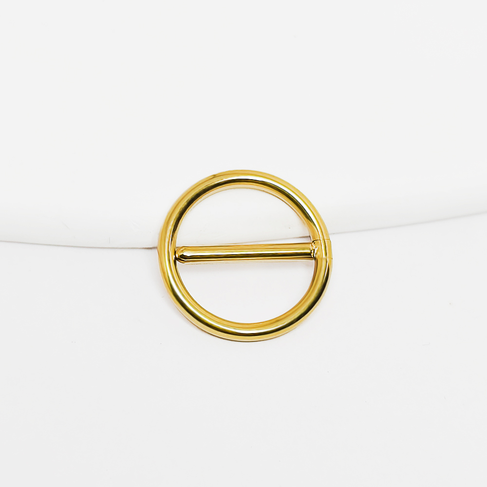 ASTM F136 Titanium Piercing Se - Septum Clicker Ring 评论和价格
