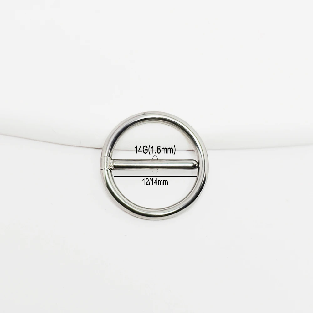 ASTM F136 Titanium Piercing Se - Septum Clicker Ring 评论和价格
